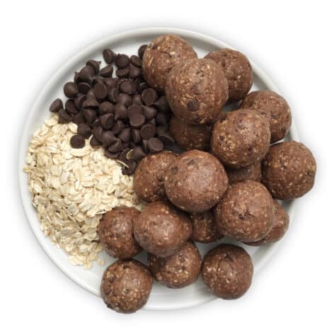 Oatmeal Balls with Chocolate Chips - Chef Whitney Aronoff | Starseed Kitchen