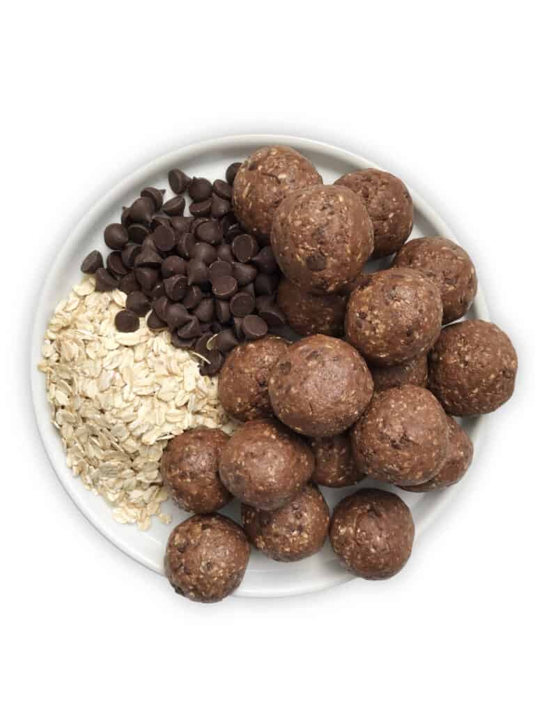 Oatmeal Balls with Chocolate Chips - Chef Whitney Aronoff | Starseed Kitchen