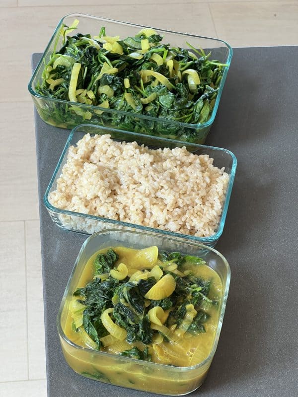 Sautéed Spinach and Onions with Ginger, Garlic & Turmeric - STARSEED