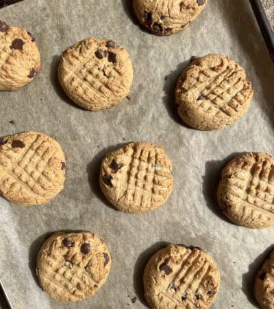 healthy peanut butter chocolate chip cookies